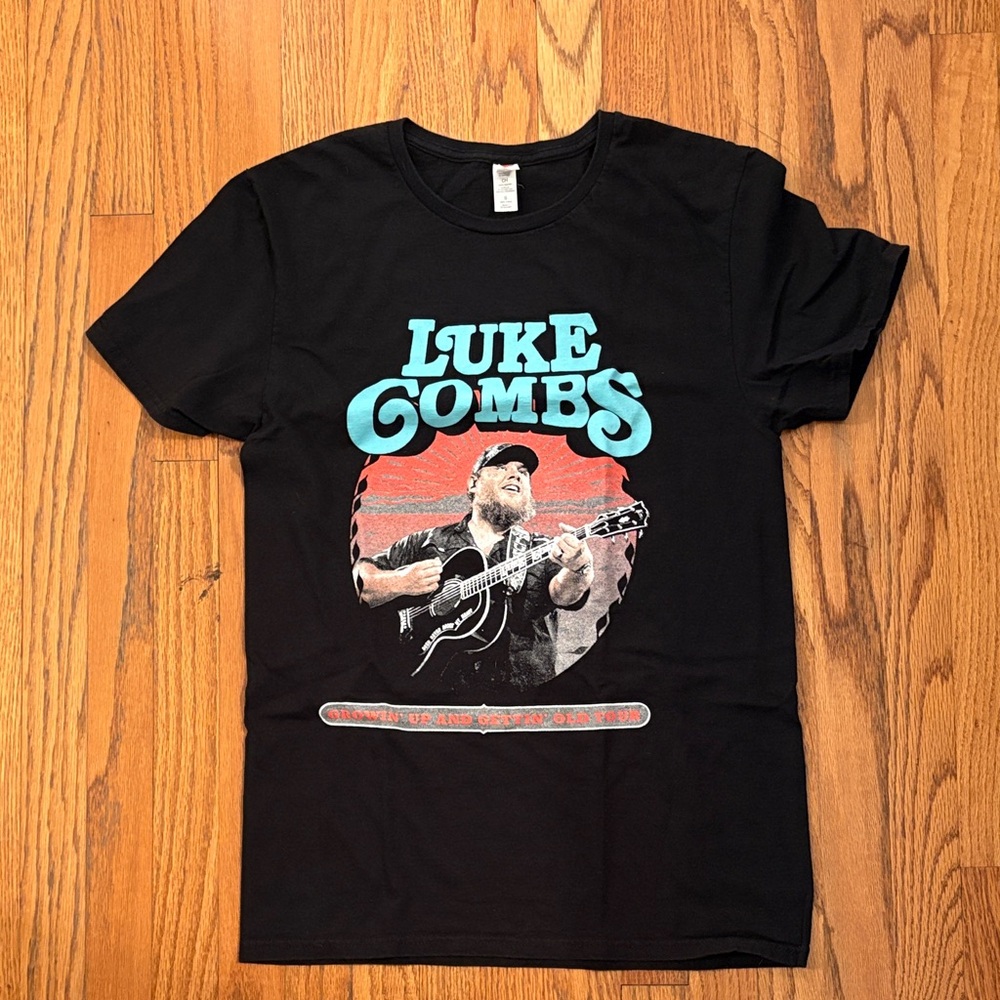 Luke Combs Concert Black Graphic T-Shirt